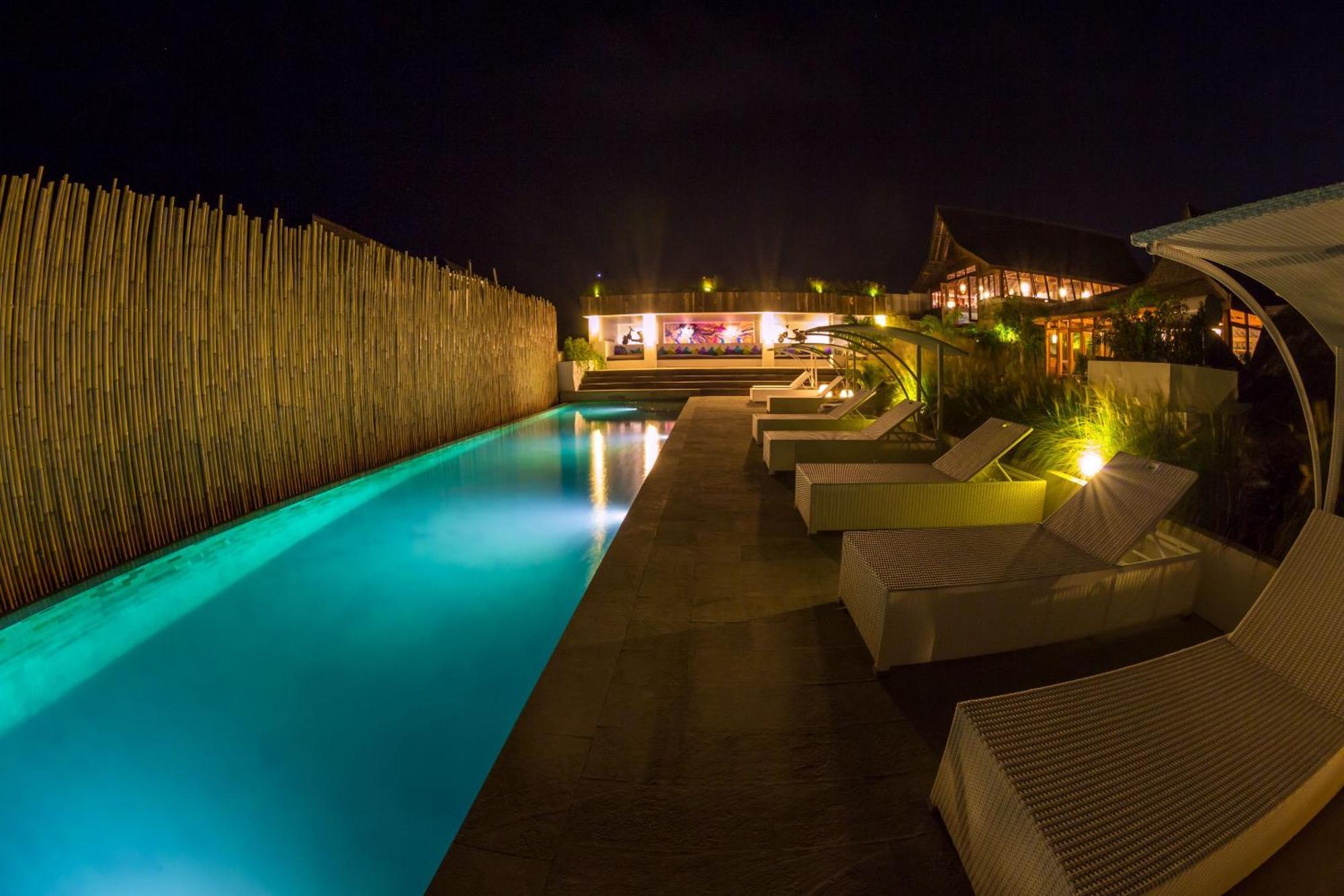 Hotel Salty Breeze Bali Ungasan Esterno foto